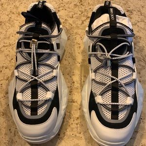 Jimmy Choo diamond trail/41..10 1/2..